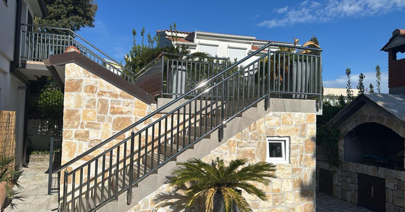 Apartamento La Familia Šibenik Exterior foto